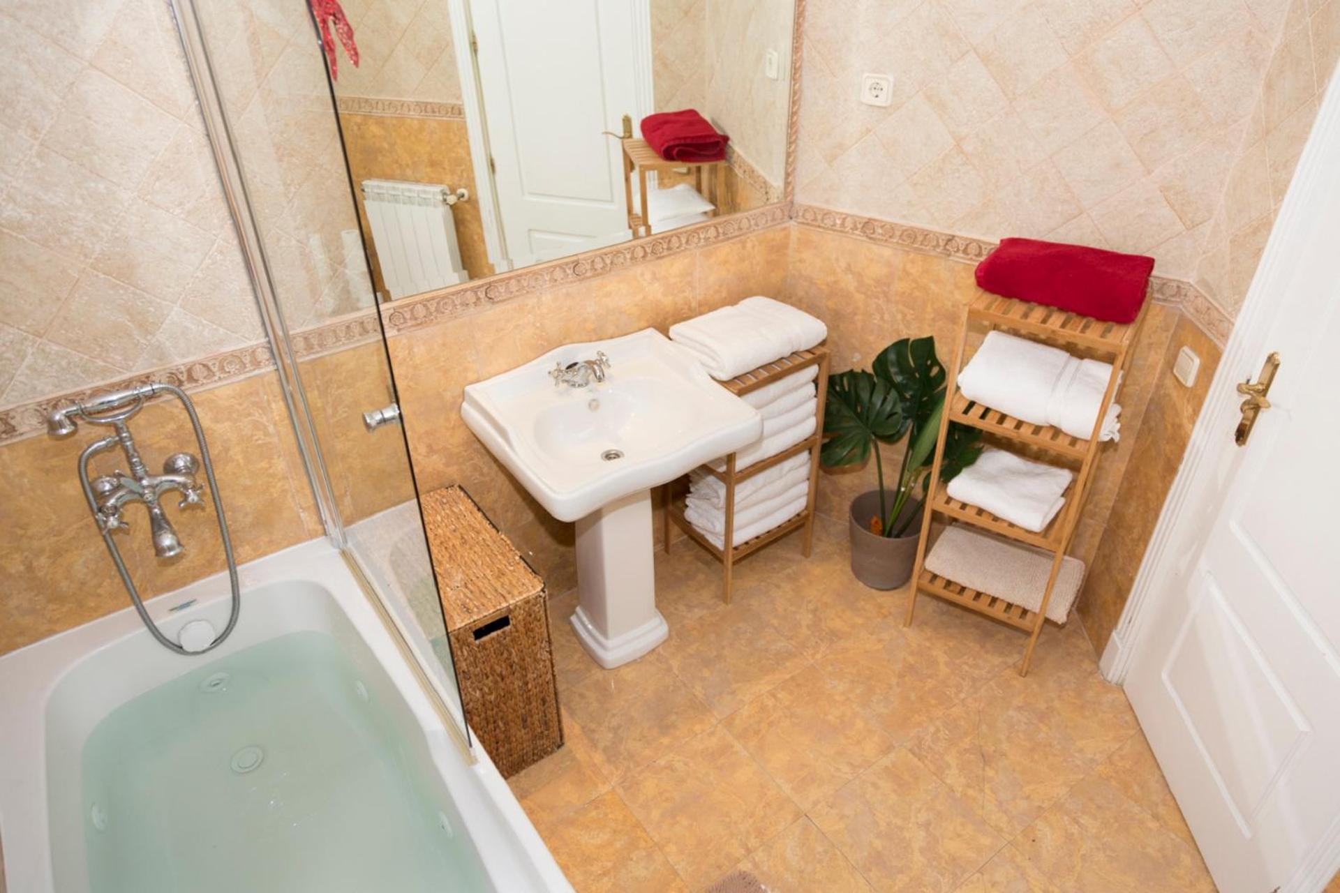 Puerta Del Sol Apartment Мадрид Екстериор снимка